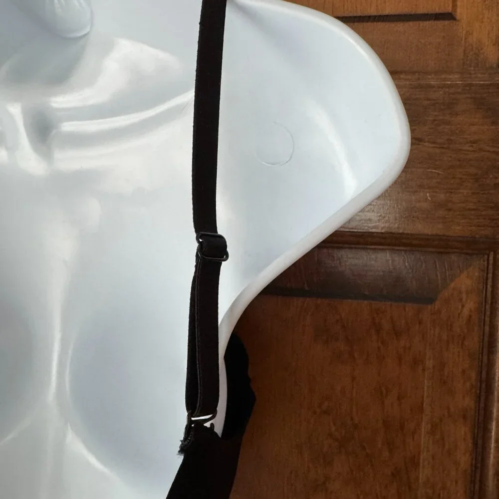 #1 Black Convertible Bra w/Spaghetti Straps & Removable Pads X-Large